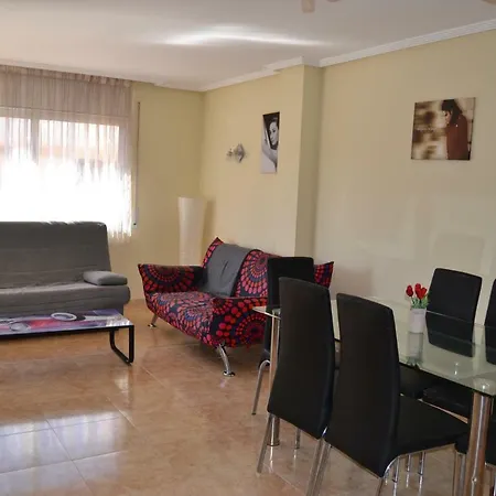 Fabuloso Apartamento Familiar Con Piscina En